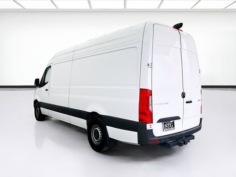 Used 2024 Mercedes-Benz Sprinter 2500 image 6