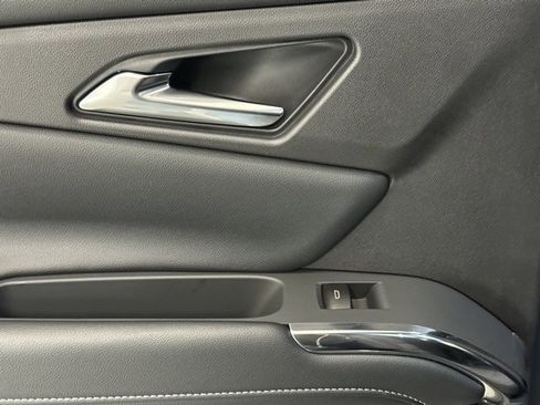 New 2026 Chevrolet Traverse LT w/ Driver Confidence Package image 9