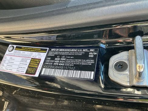 Used 2024 Mercedes-Benz GLE 450e 4MATIC image 36