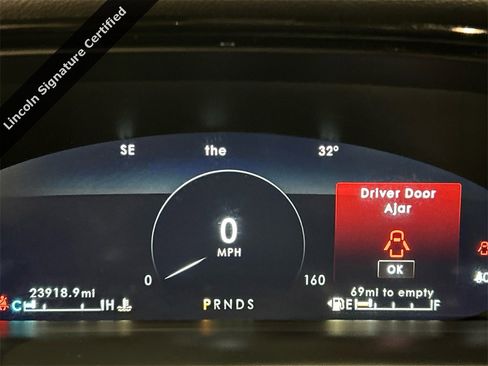 Certified 2023 Lincoln Nautilus Reserve image 15