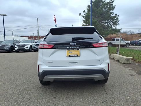 Certified 2023 Ford Edge SEL w/ Convenience Package AWD/4WD image 7
