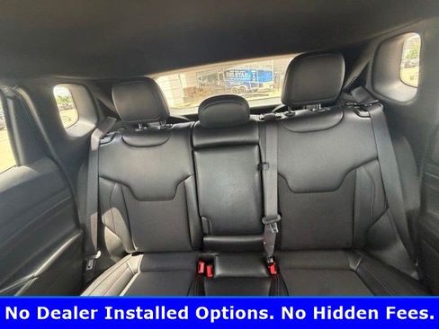 Used 2024 Jeep Compass Trailhawk AWD/4WD image 8