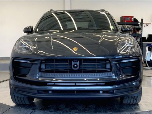 Used 2026 Porsche Macan AWD/4WD image 9
