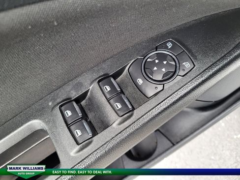 Used 2019 Ford Fusion SE image 28