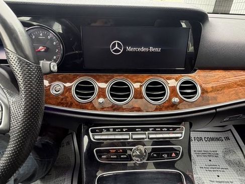 Used 2017 Mercedes-Benz E 300 4MATIC image 16