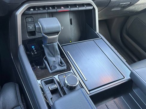 Used 2026 Toyota Sequoia Platinum AWD/4WD image 14