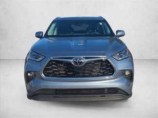 Used 2021 Toyota Highlander Limited video 2