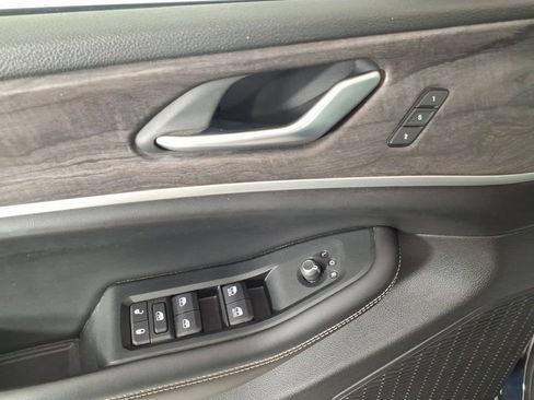 Used 2023 Jeep Grand Cherokee Limited AWD/4WD image 14