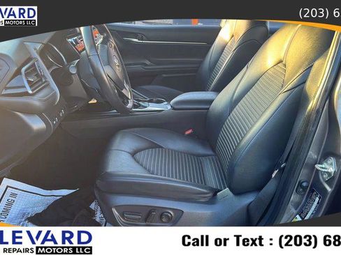 Used 2019 Toyota Camry SE image 13