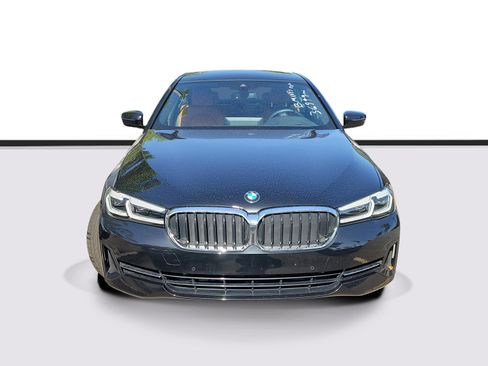 Used 2023 BMW 530i w/ Premium Package RWD image 2