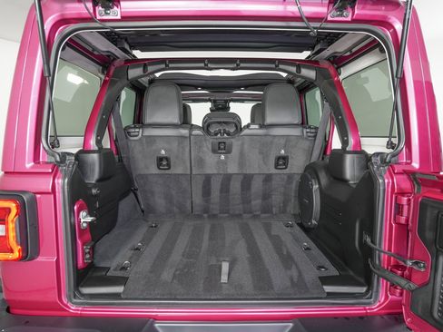 Used 2024 Jeep Wrangler Unlimited Rubicon 392 image 12