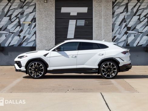 Used 2024 Lamborghini Urus S image 7