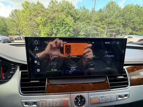 Used 2013 Audi A8 3.0T w/ Convenience Pkg AWD/4WD image 20