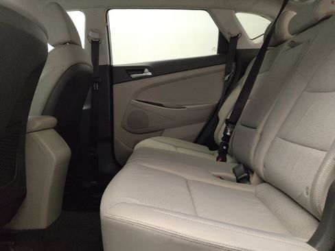 Used 2020 Hyundai Tucson SE FWD image 18