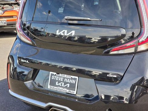 Used 2023 Kia Soul GT-Line w/ GT-Line Technology Package FWD image 13
