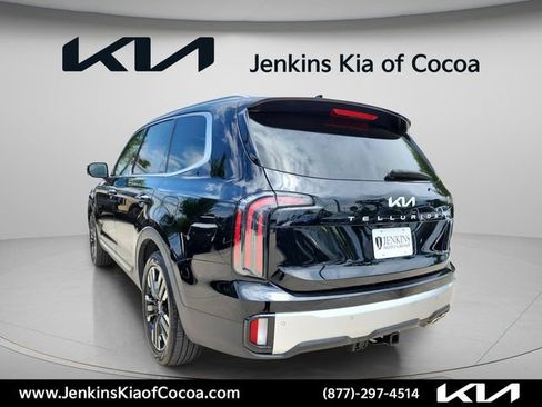 Certified 2024 Kia Telluride SX w/ Towing Package FWD image 7