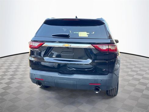 Used 2018 Chevrolet Traverse LT image 7