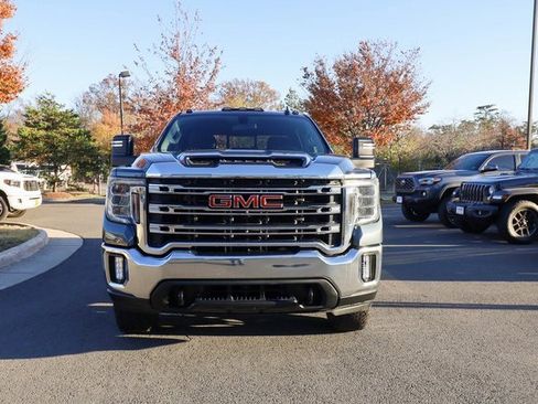 Used 2020 GMC Sierra 2500 SLE w/ SLE Convenience Package image 2