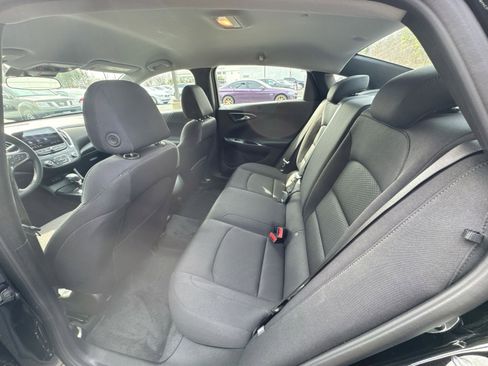 Used 2025 Chevrolet Malibu RS image 24