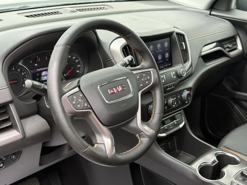 Used 2023 GMC Terrain AT4 AWD/4WD image 15
