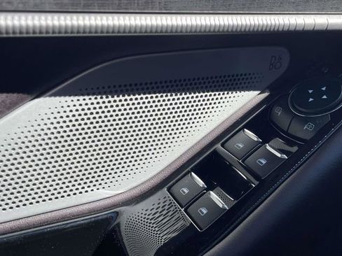 Certified 2025 Ford Explorer Platinum RWD image 10