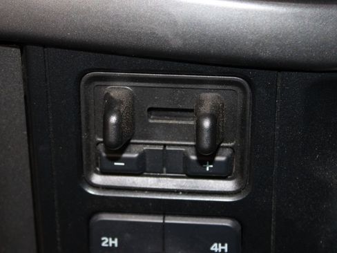 Used 2024 Ford F150 XLT w/ FX4 Off-Road Package image 27