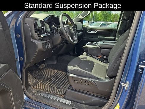Used 2024 Chevrolet Silverado 1500 LT AWD/4WD image 11