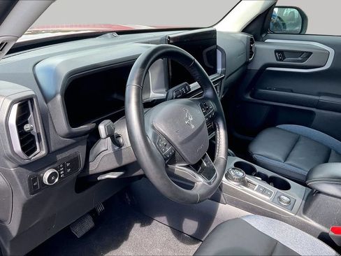 Certified 2025 Ford Bronco Sport Outer Banks w/ Outer Banks Tech Package+ AWD/4WD image 13