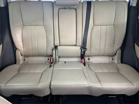 Used 2017 Land Rover Discovery Sport HSE image 20