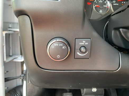 Used 2019 Chevrolet Express 3500 w/ Power Convenience Package RWD image 14