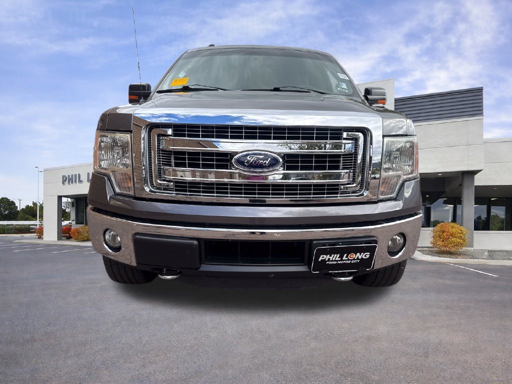 Used 2014 Ford F150 XLT w/ Equipment Group 302A Luxury AWD/4WD image 2