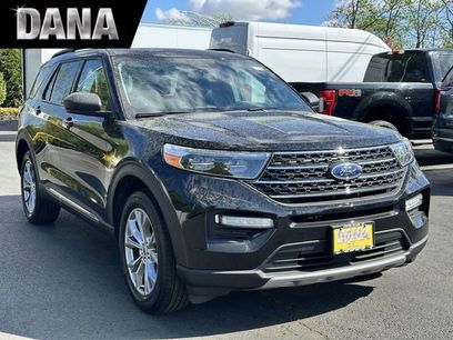 Certified 2023 Ford Explorer XLT w/ Equipment Group 202A