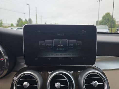 Used 2017 Mercedes-Benz GLC 300 image 28