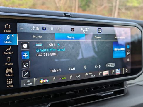 Used 2025 Jeep Wrangler Sahara image 28