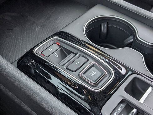 New 2025 Honda Pilot Sport image 16