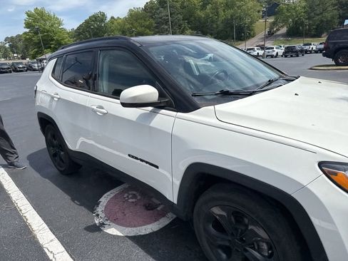 Used 2019 Jeep Compass Altitude image 4