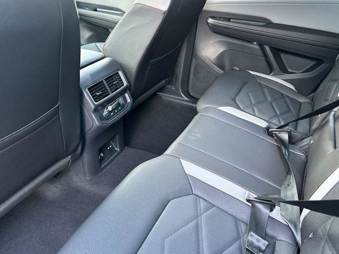 New 2026 Volkswagen Atlas Peak Edition image 11