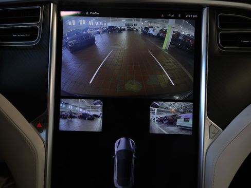 Used 2017 Tesla Model S 75 image 23