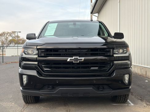 Used 2018 Chevrolet Silverado 1500 LTZ Z71 w/ Midnight Edition image 2