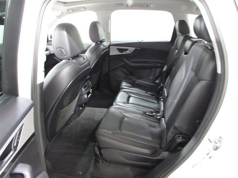 Used 2019 Audi Q7 2.0T Premium Plus w/ Premium Plus Package image 60