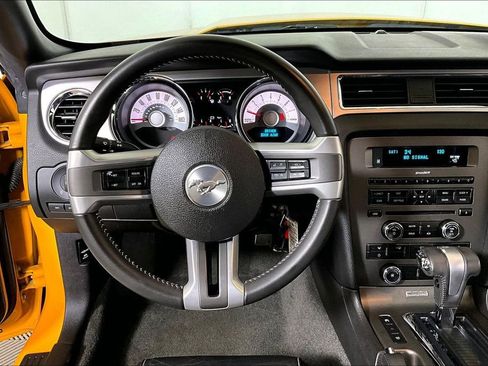 Used 2011 Ford Mustang GT Premium w/ Security Pkg image 5