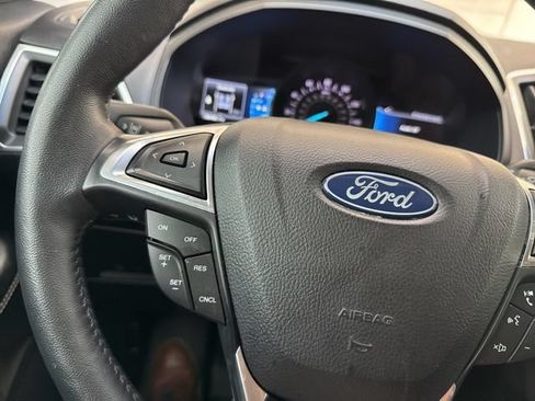 Used 2024 Ford Edge Titanium AWD/4WD image 36
