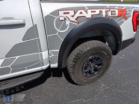 Used 2023 Ford F150 Raptor w/ Equipment Group 802A Raptor R AWD/4WD image 15