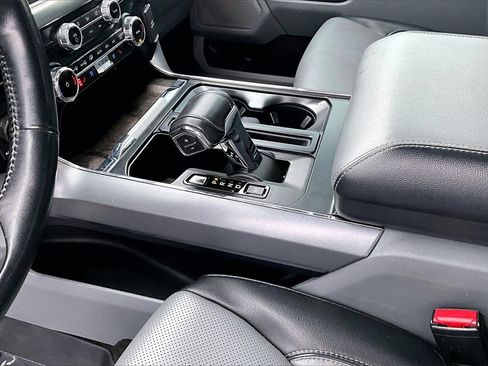 Used 2023 Ford F150 Lariat image 18