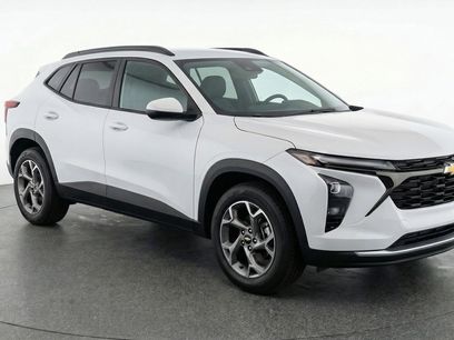 Used 2025 Chevrolet Trax LT