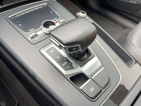 Used 2019 Audi Q5 2.0T Premium Plus w/ Premium Plus Package image 18