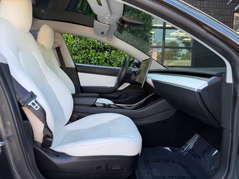 Used 2020 Tesla Model 3 Long Range AWD/4WD image 33