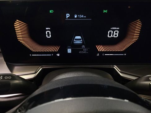 Used 2024 Kia Sorento S FWD image 23