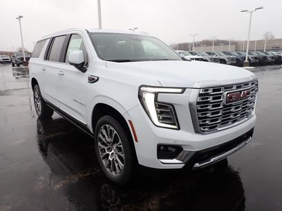 New 2026 GMC Yukon XL Denali w/ Sun & Power Step Package