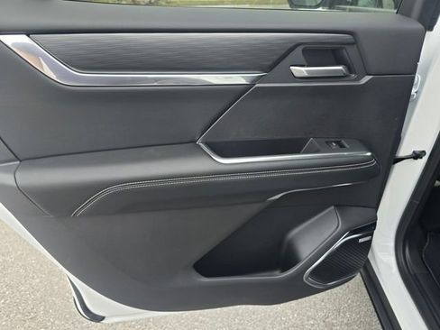 New 2026 GMC Acadia Elevation FWD image 12